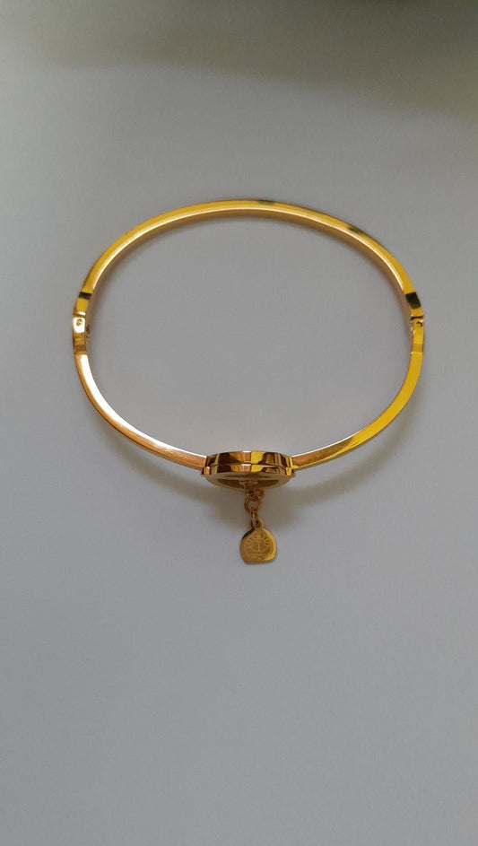 Trendy Gold Bangle
