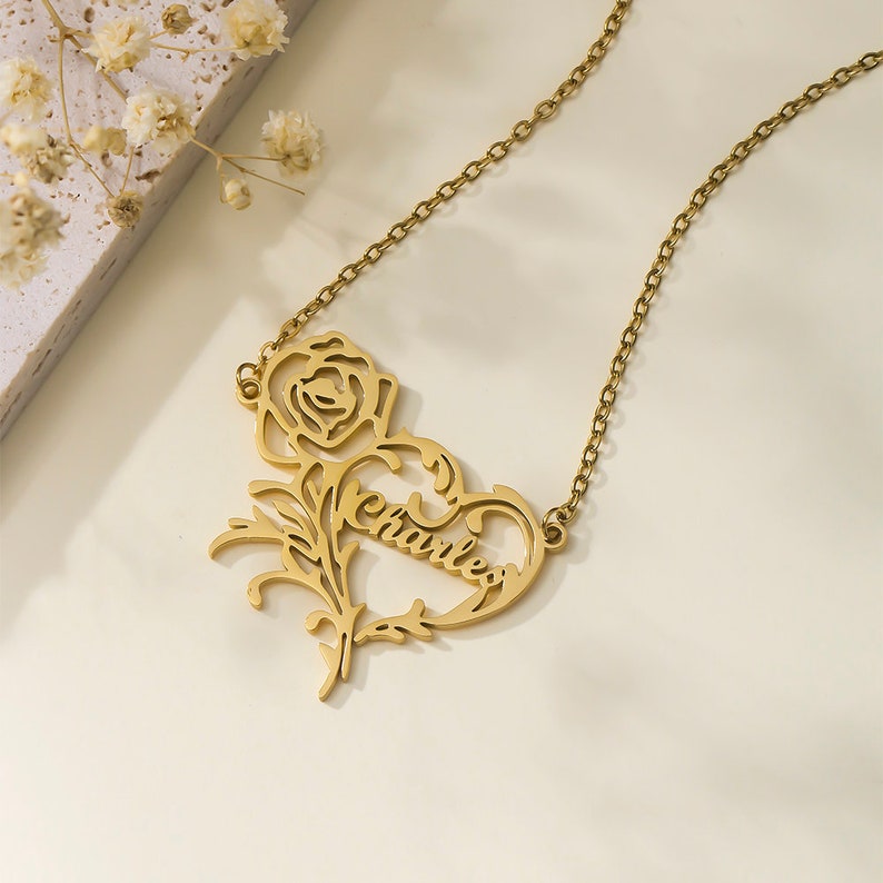 18k Gold Plated Single Name Necklace Article 29