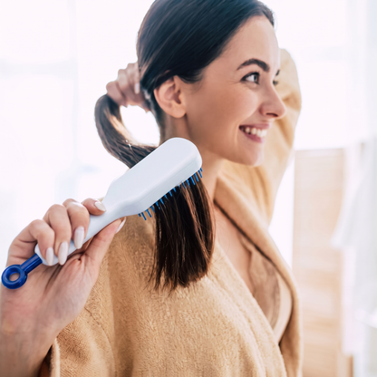 Self Cleaning Brush